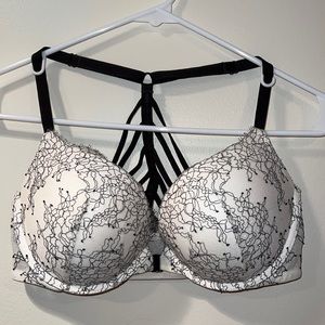 Victoria’s Secret bra